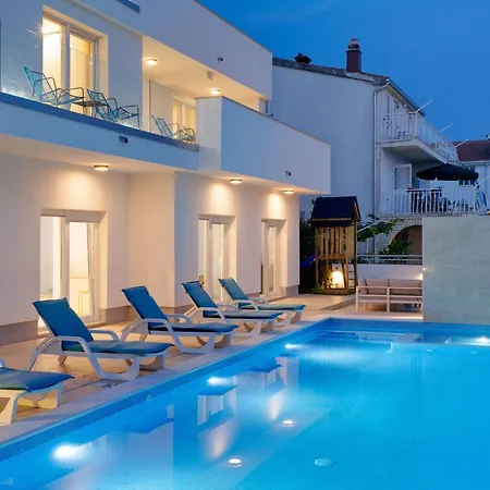 Ferienvilla Elena Mit Eigenem Pool By Interhome *