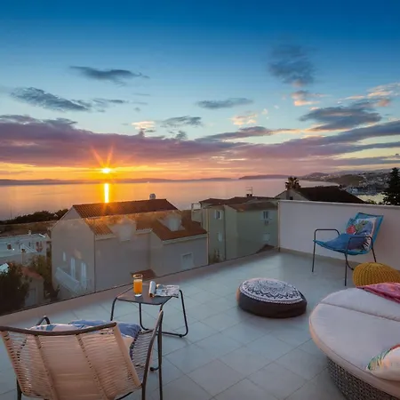 Tatil Evi Ferienvilla Elena Mit Eigenem Pool By Interhome